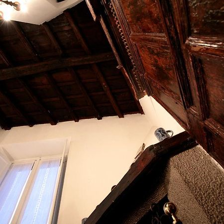 Domus Antonella A Trastevere Рим Екстериор снимка
