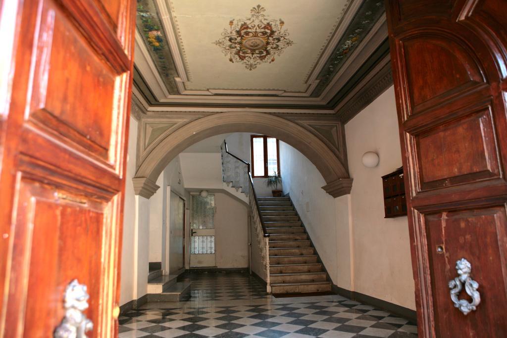 Domus Antonella A Trastevere Рим Екстериор снимка