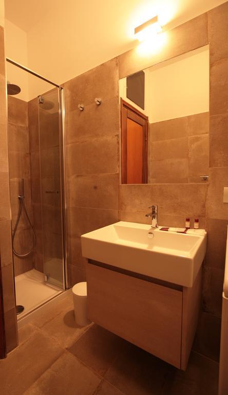Domus Antonella A Trastevere Рим Екстериор снимка