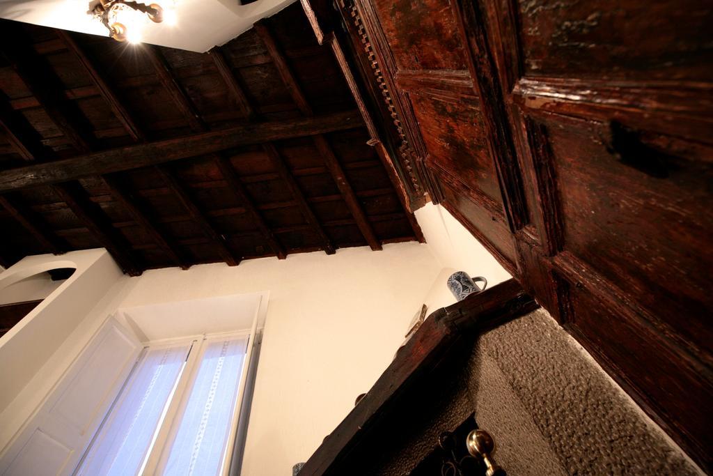Domus Antonella A Trastevere Рим Екстериор снимка