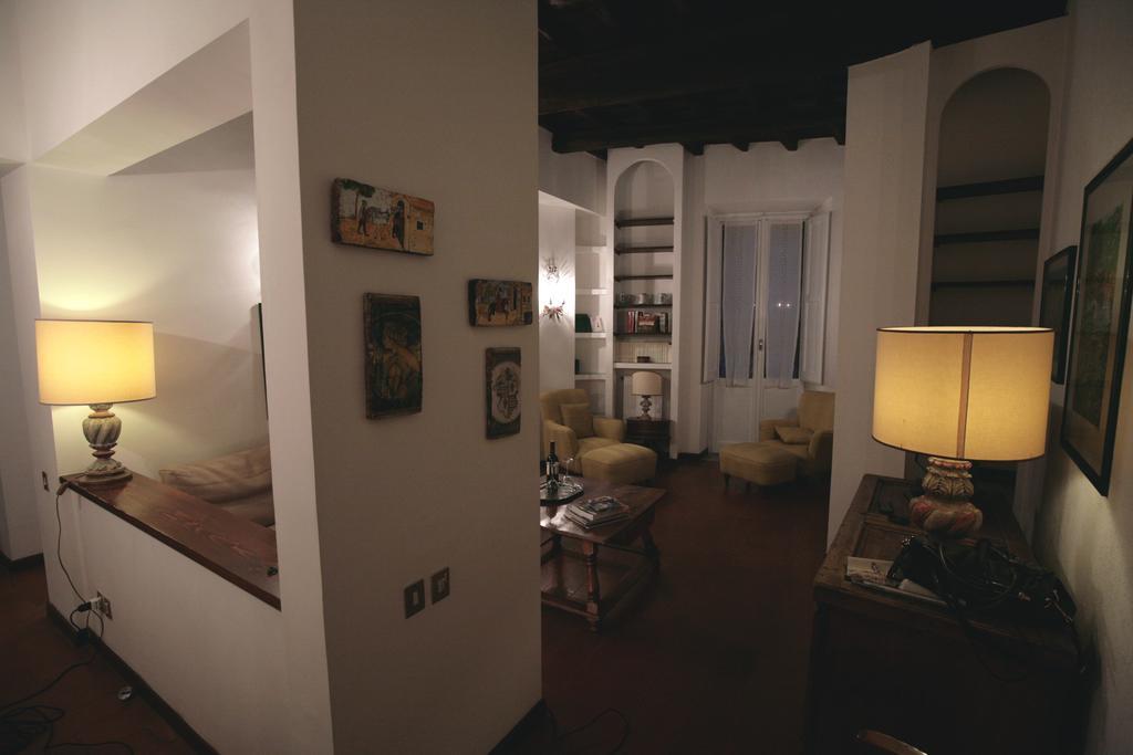 Domus Antonella A Trastevere Рим Екстериор снимка
